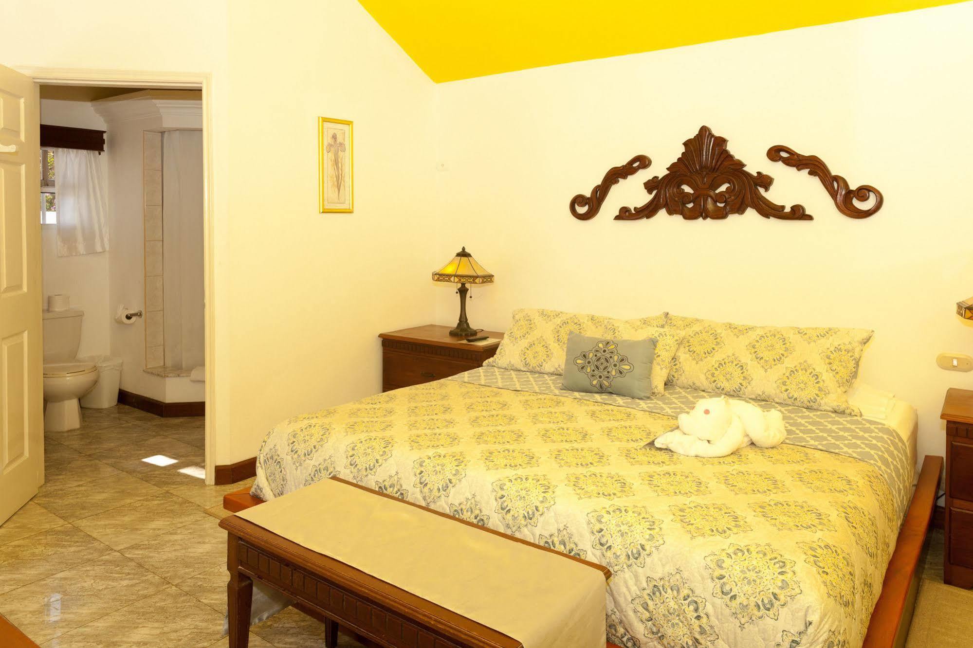 Villa Boscardi Belize City Exterior foto
